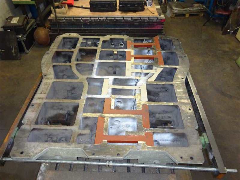 Cold Metalock casting repairs on cracked press die for the automotive industry