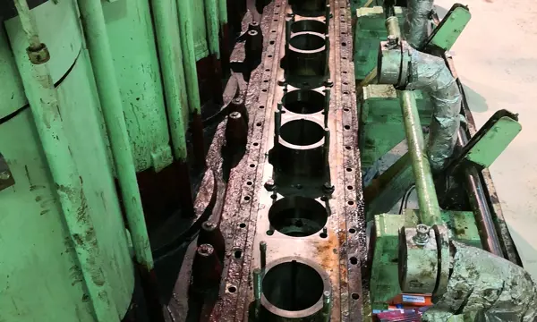 Reparación del cárter de leva dañado del motor 50MC en Sri Lanka por Metalock