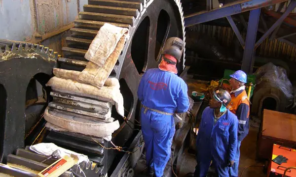 Suikerfabriek – Reparatie van tandwiel